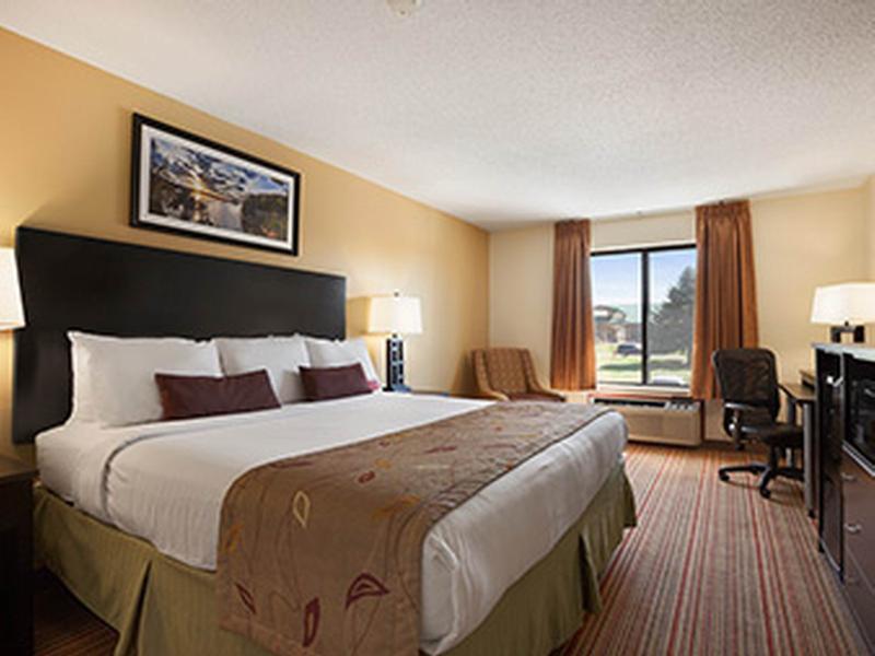 Ramada By Wyndham Wisconsin Dells I-90 Hotel Lake Delton Exterior foto