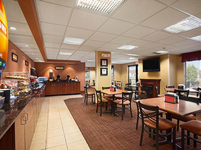 Ramada By Wyndham Wisconsin Dells I-90 Hotel Lake Delton Exterior foto
