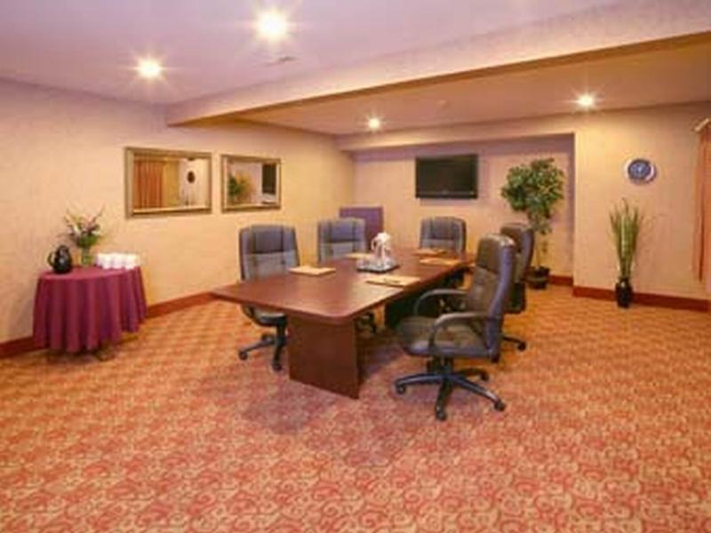 Ramada By Wyndham Wisconsin Dells I-90 Hotel Lake Delton Exterior foto