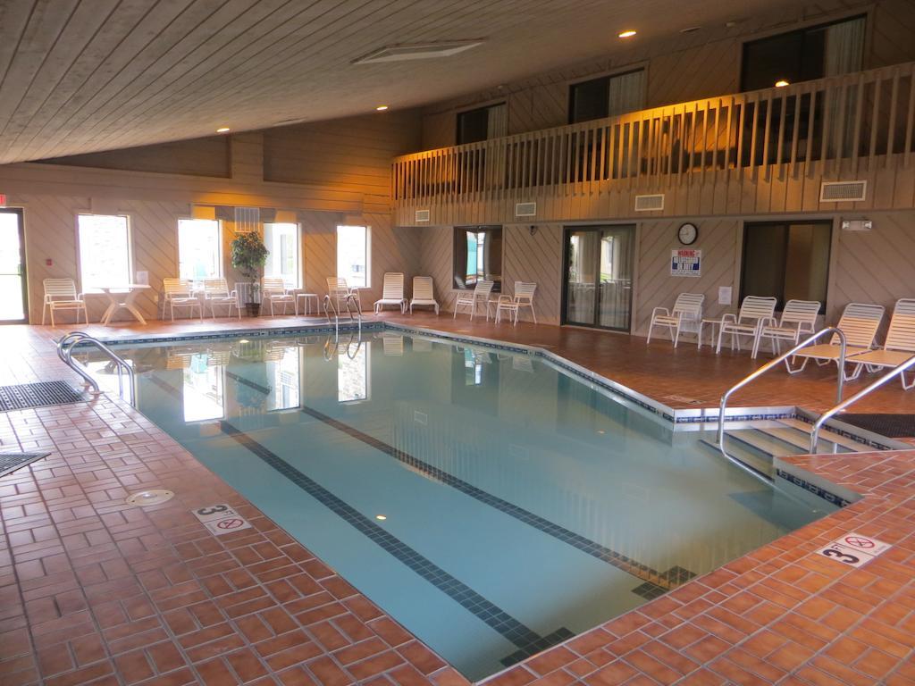 Ramada By Wyndham Wisconsin Dells I-90 Hotel Lake Delton Exterior foto